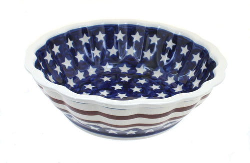 Polish Pottery Stars & Stripes Medium Scallop Bowl