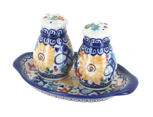 Polish Pottery Butterfly Salt & Pepper Shakers with Tray