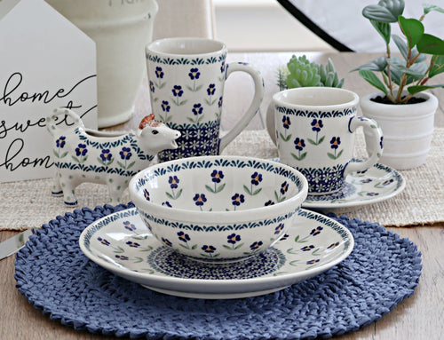Blue Daisy 4 Piece Place Setting - Service for 1 Polish Pottery