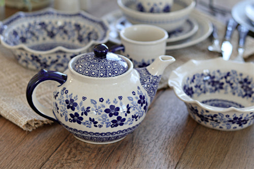 Elizabeth Teapot Polish Pottery