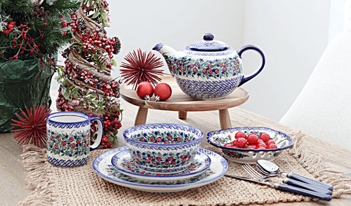 Berry Cereal/Soup Bowl Polish Pottery