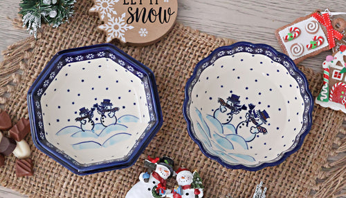 Frosty Friend Medium Scallop Bowl Polish Pottery
