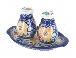 Butterfly Salt & Pepper Shakers with Tray